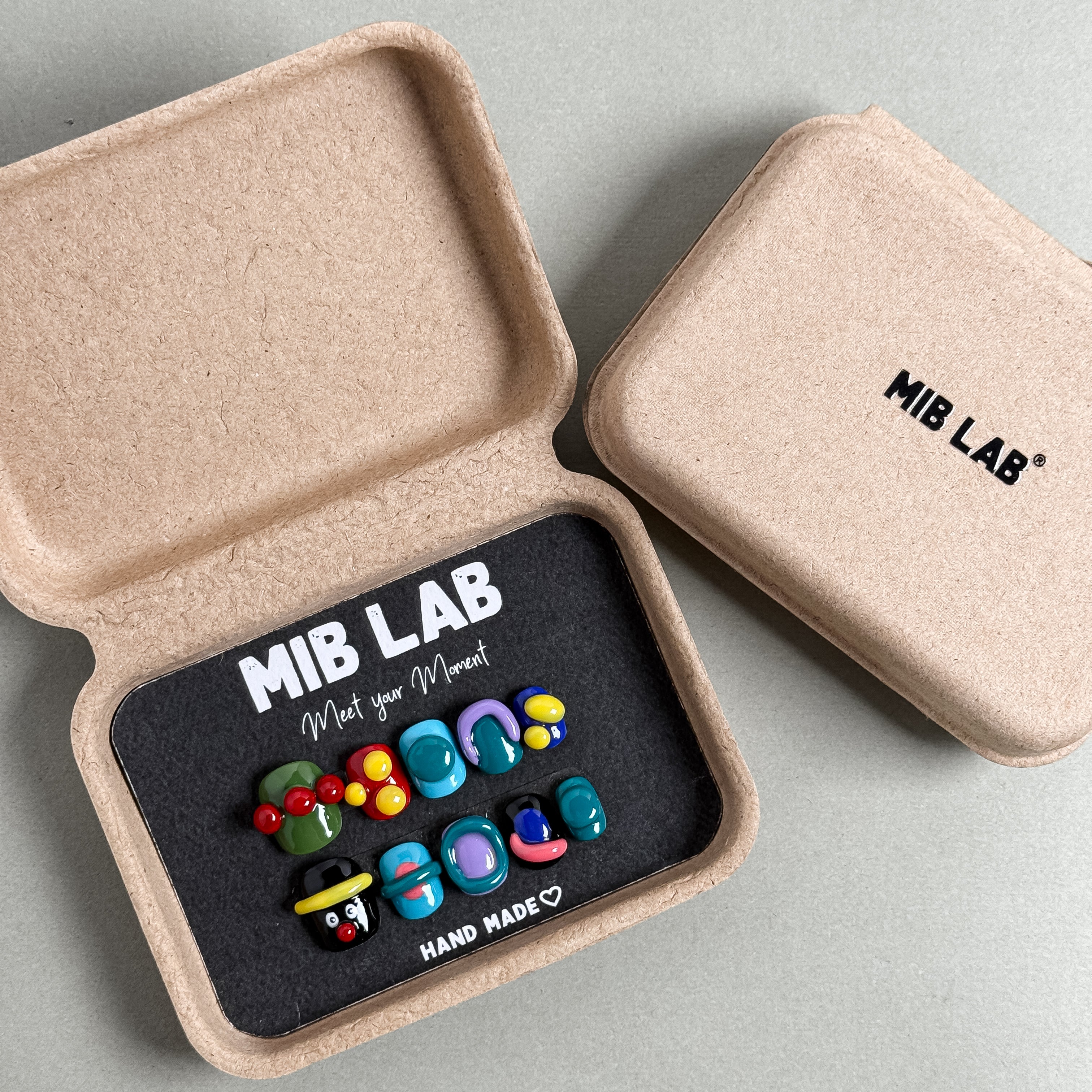 Coffret MIBLAB Press-On Nails multicolores ludiques dans bo?te ¡§|l¡§|gante, Boutique Faux Ongles Gen¡§¡§ve