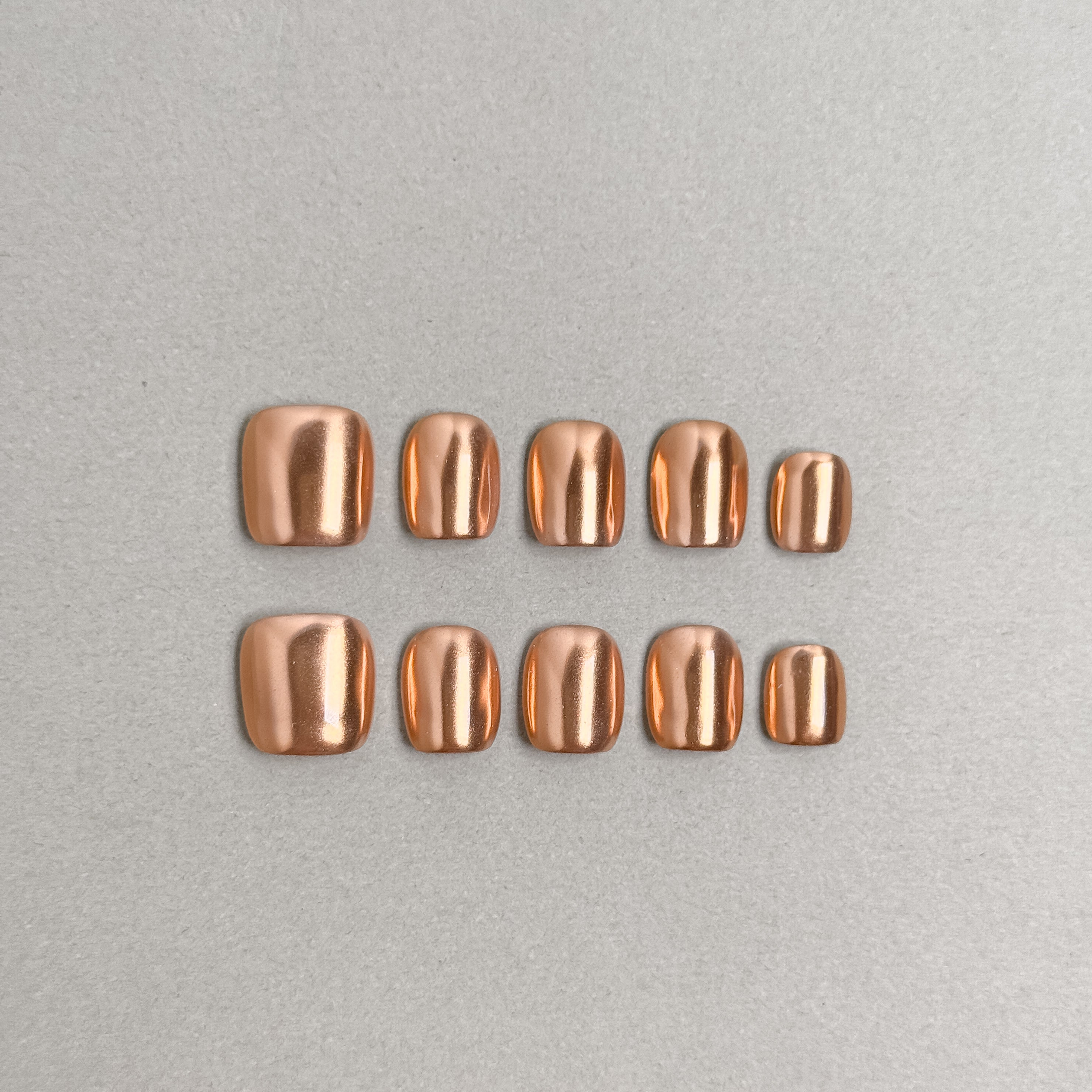 Faux Ongles R¡§|utilisables MIBLAB dor¡§| m¡§|tallis¡§| brillant, Press-On Nails Premium Gen¡§¡§ve