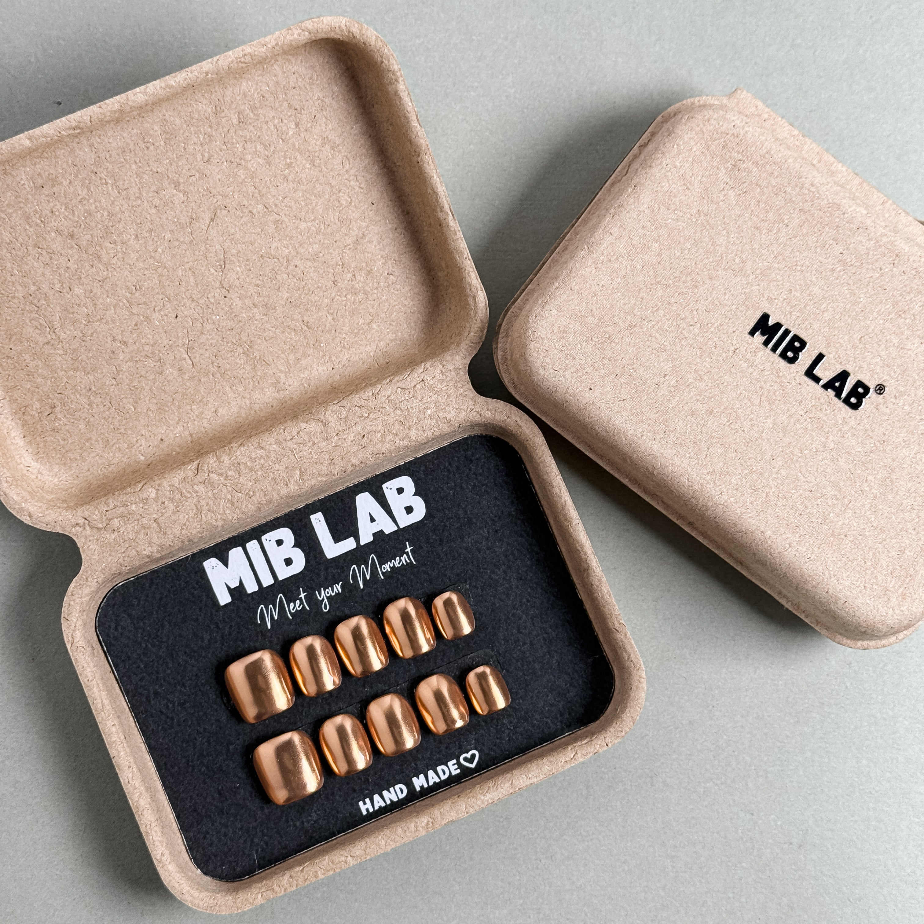 Coffret MIBLAB Press-On Nails dor¡§|s effet miroir dans bo?te ¡§|l¡§|gante, Boutique Faux Ongles Gen¡§¡§ve