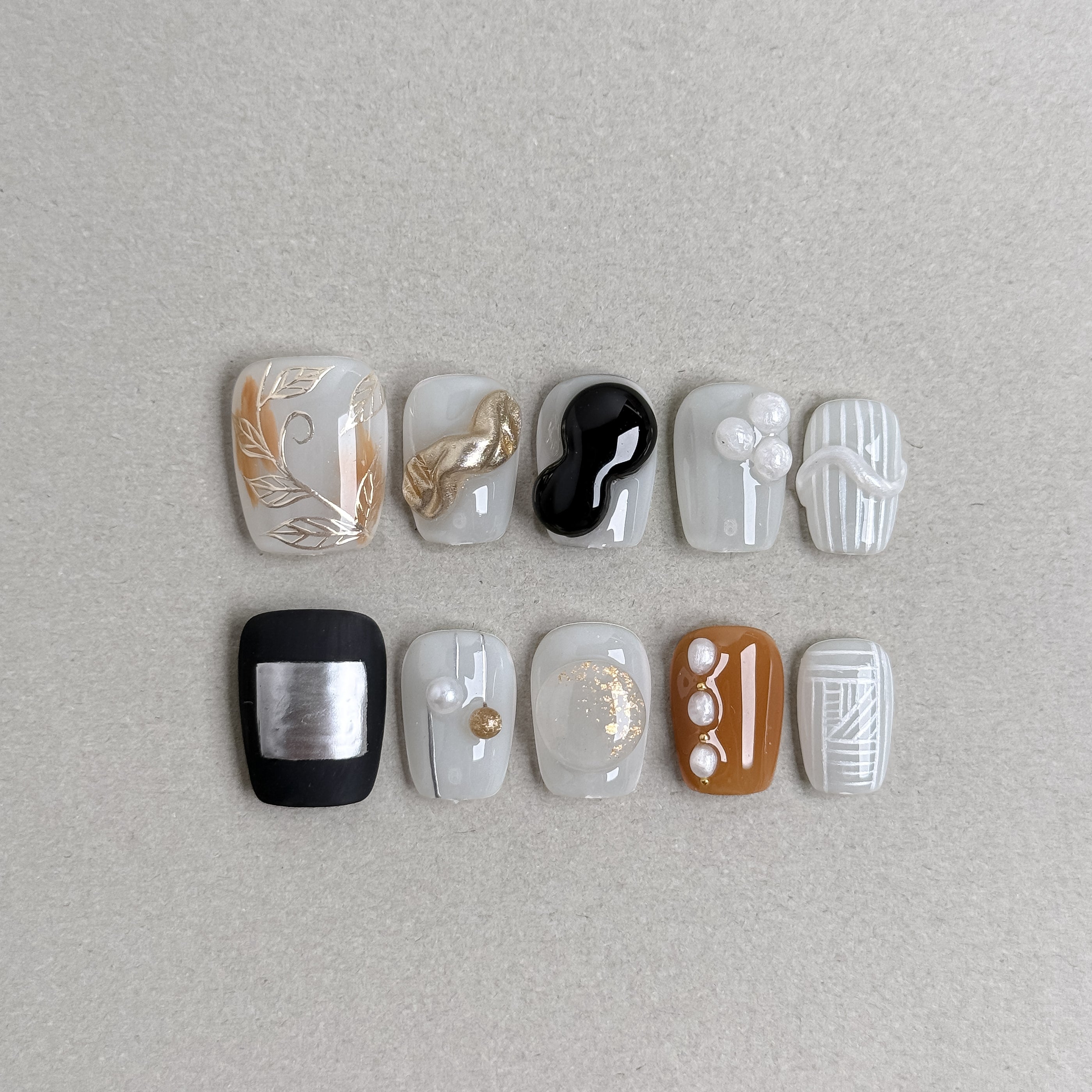 Faux Ongles R¡§|utilisables MIBLAB noir, blanc et dor¡§| effet marbr¡§|, Press-On Nails Artistiques Gen¡§¡§ve