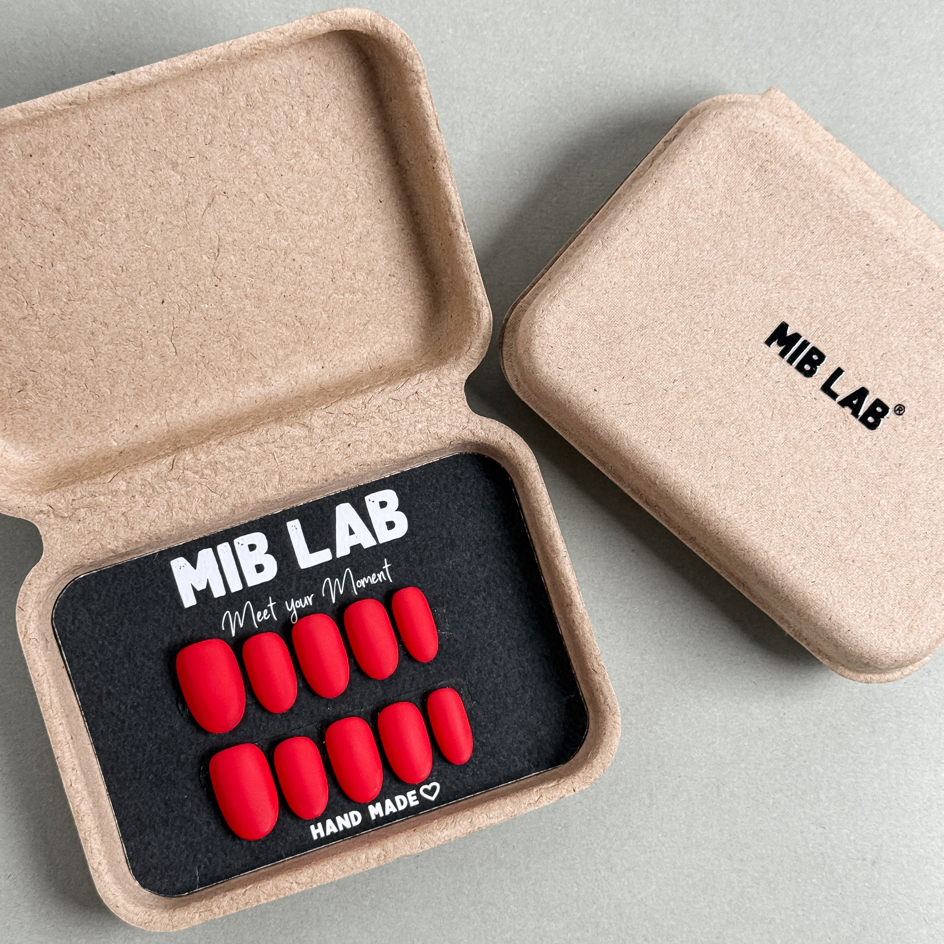 Coffret MIBLAB Press-On Nails rouge mat dans bo?te ¡§|l¡§|gante, Boutique Faux Ongles Gen¡§¡§ve