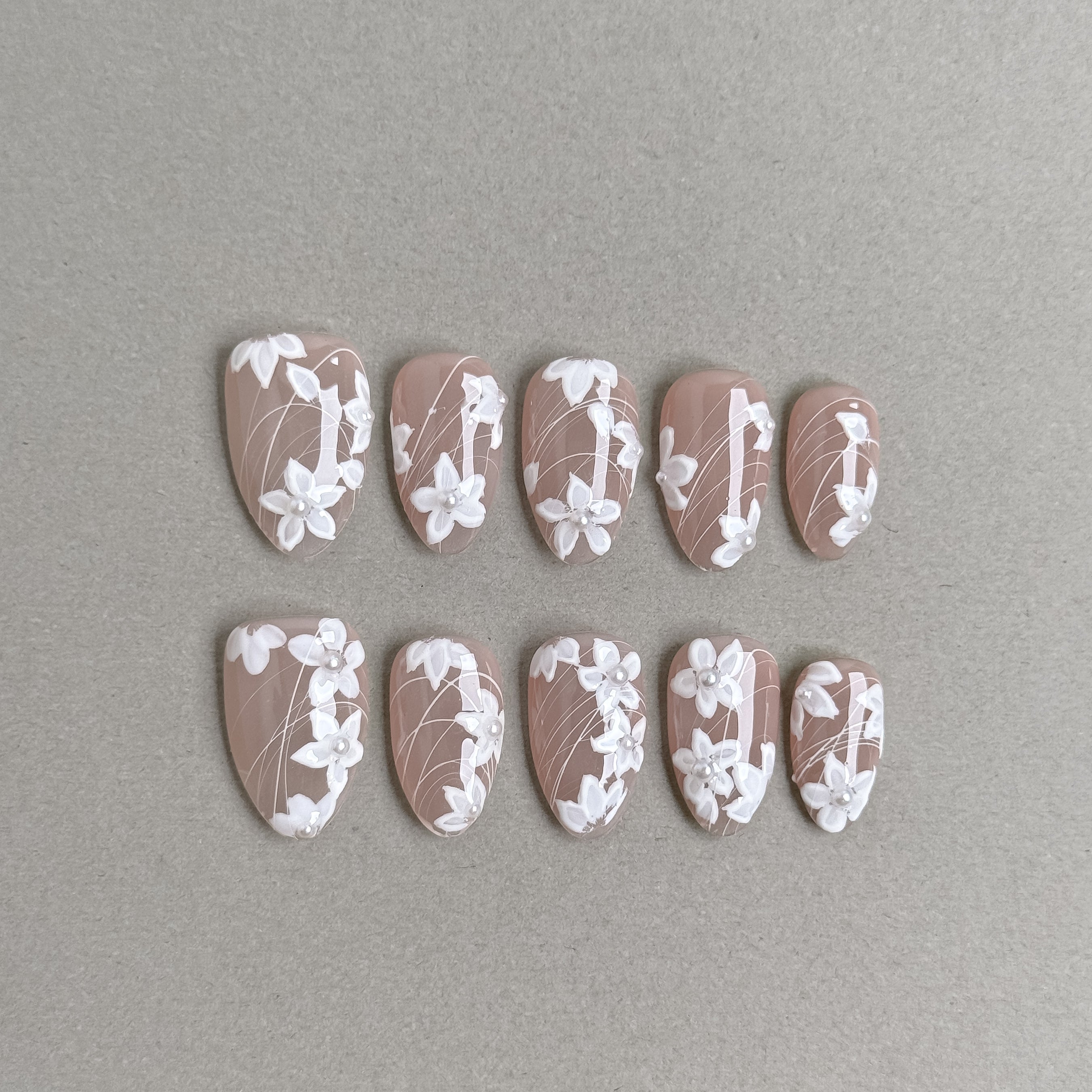 Faux Ongles R¡§|utilisables MIBLAB nude avec dentelle florale blanche, Press-On Nails Mariage Gen¡§¡§ve