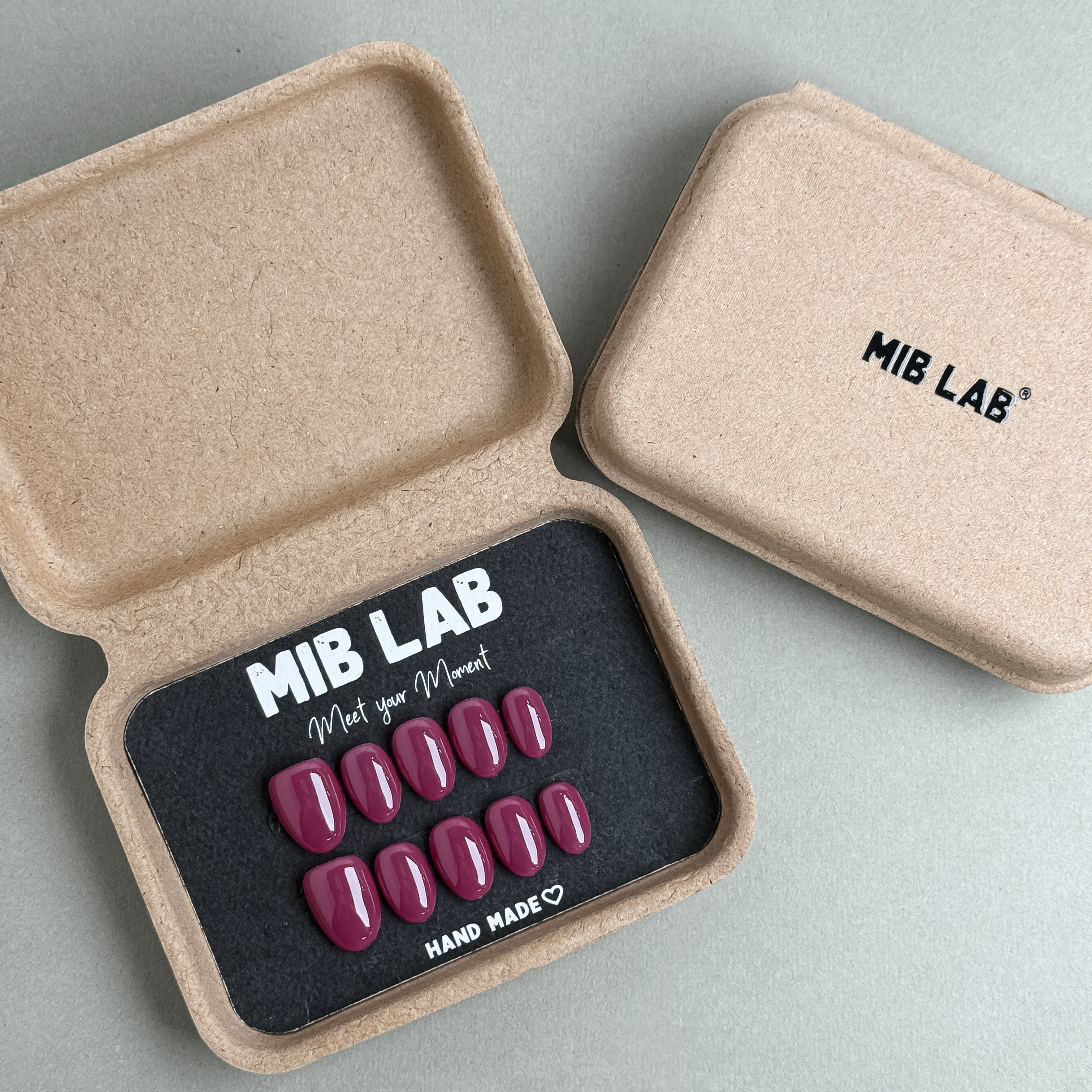 Coffret MIBLAB Press-On Nails rose vif dans bo?te ¡§|l¡§|gante, Boutique Faux Ongles Gen¡§¡§ve