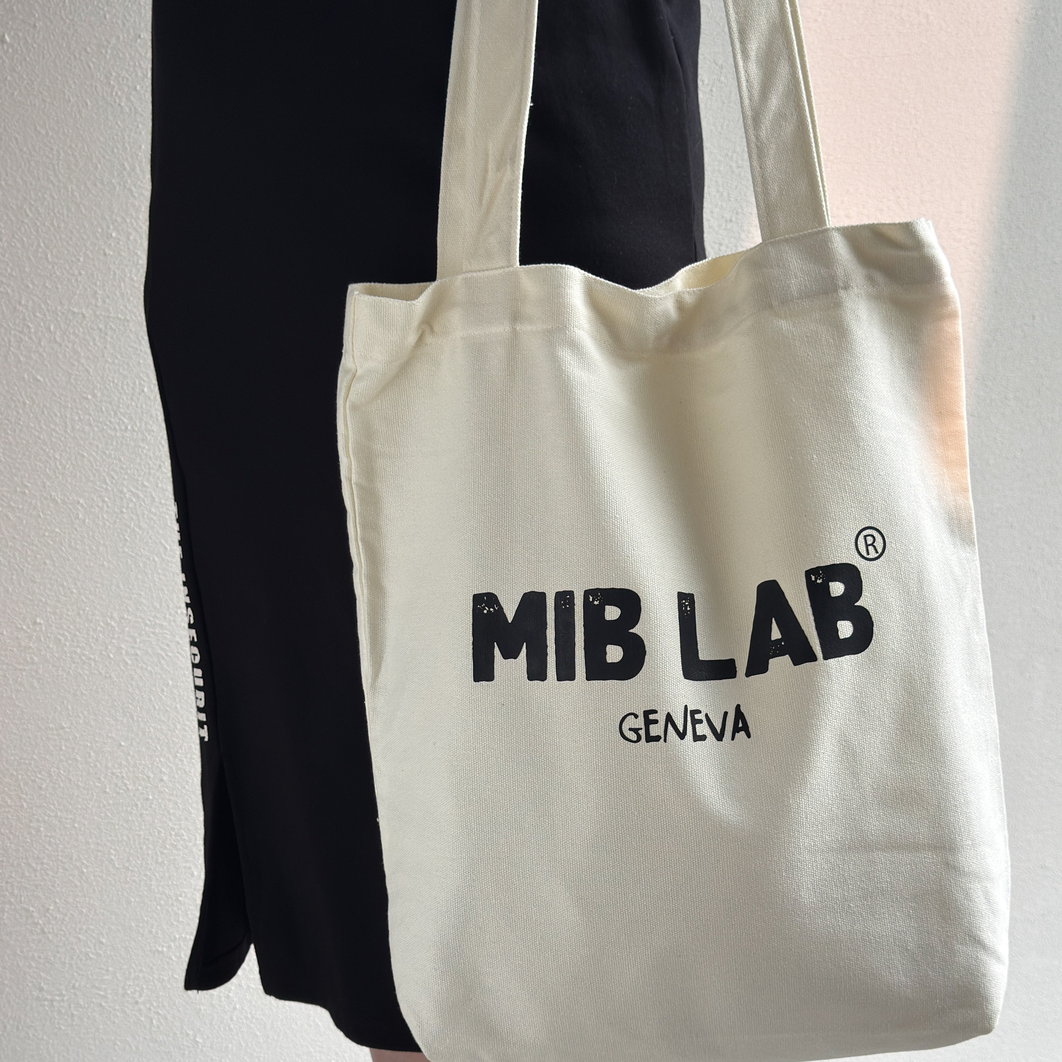 Sac fourre-tout MIBLAB Gen¡§¡§ve en toile beige, accessoire de boutique Press-On Nails