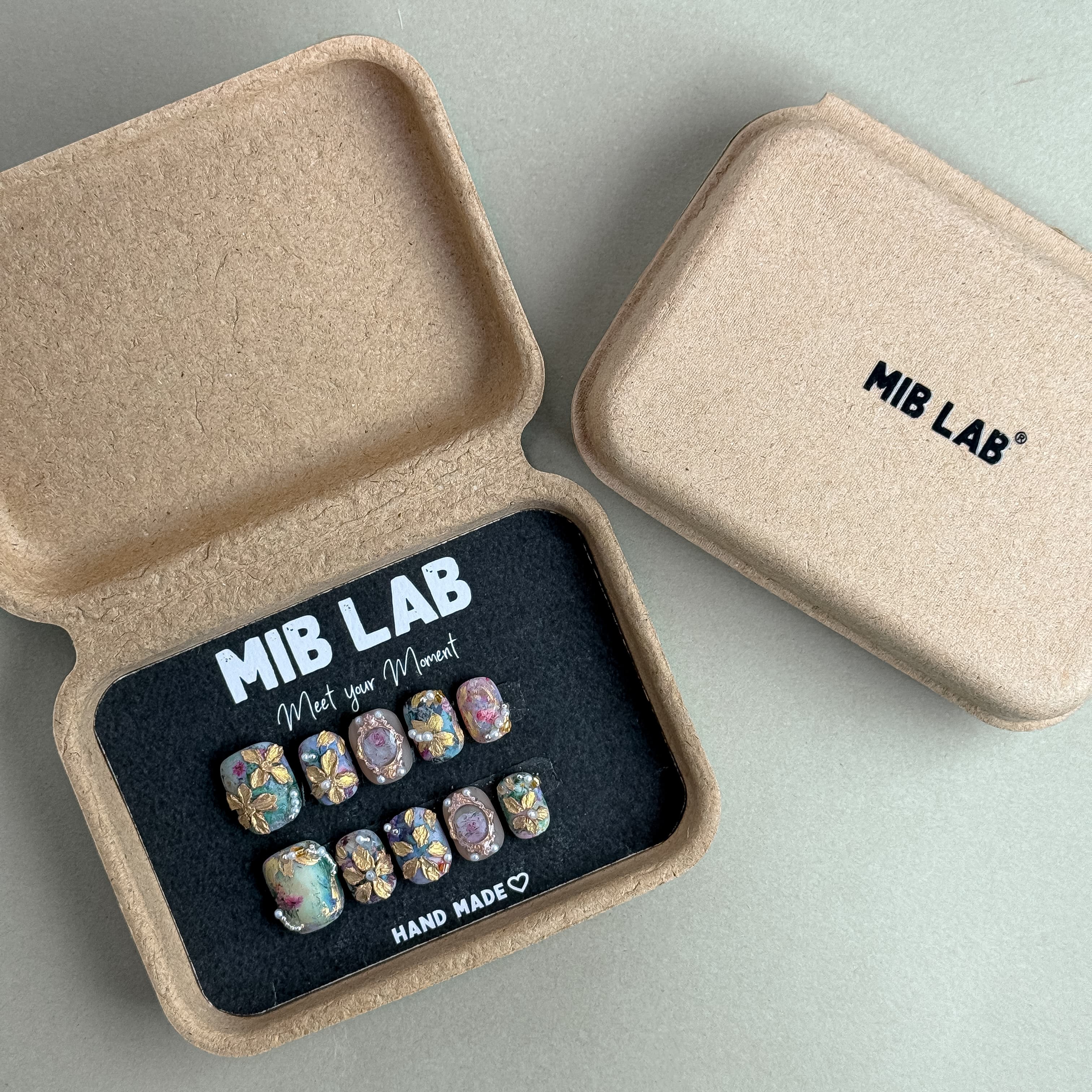 Giverny et Moi faux ongles multicolores premium MIBLAB dans boîtier, press-on nails réutilisables Genève