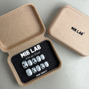 Coffret MIB LAB Just avec press on nails premium réutilisables noir et blanc, kit complet, retrait à Genève et livraison en Suisse.